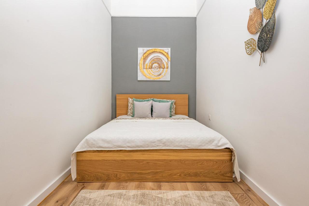 Deluxe Kazincy Apartment In The Heart Of Budapest Bagian luar foto